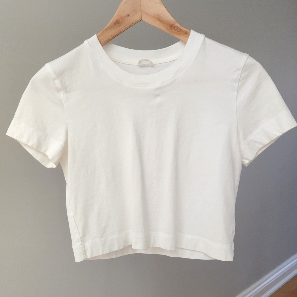 Wilfred Free Weekend T-Shirt
